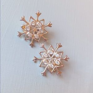 Silver & rhinstone snowflake earrings